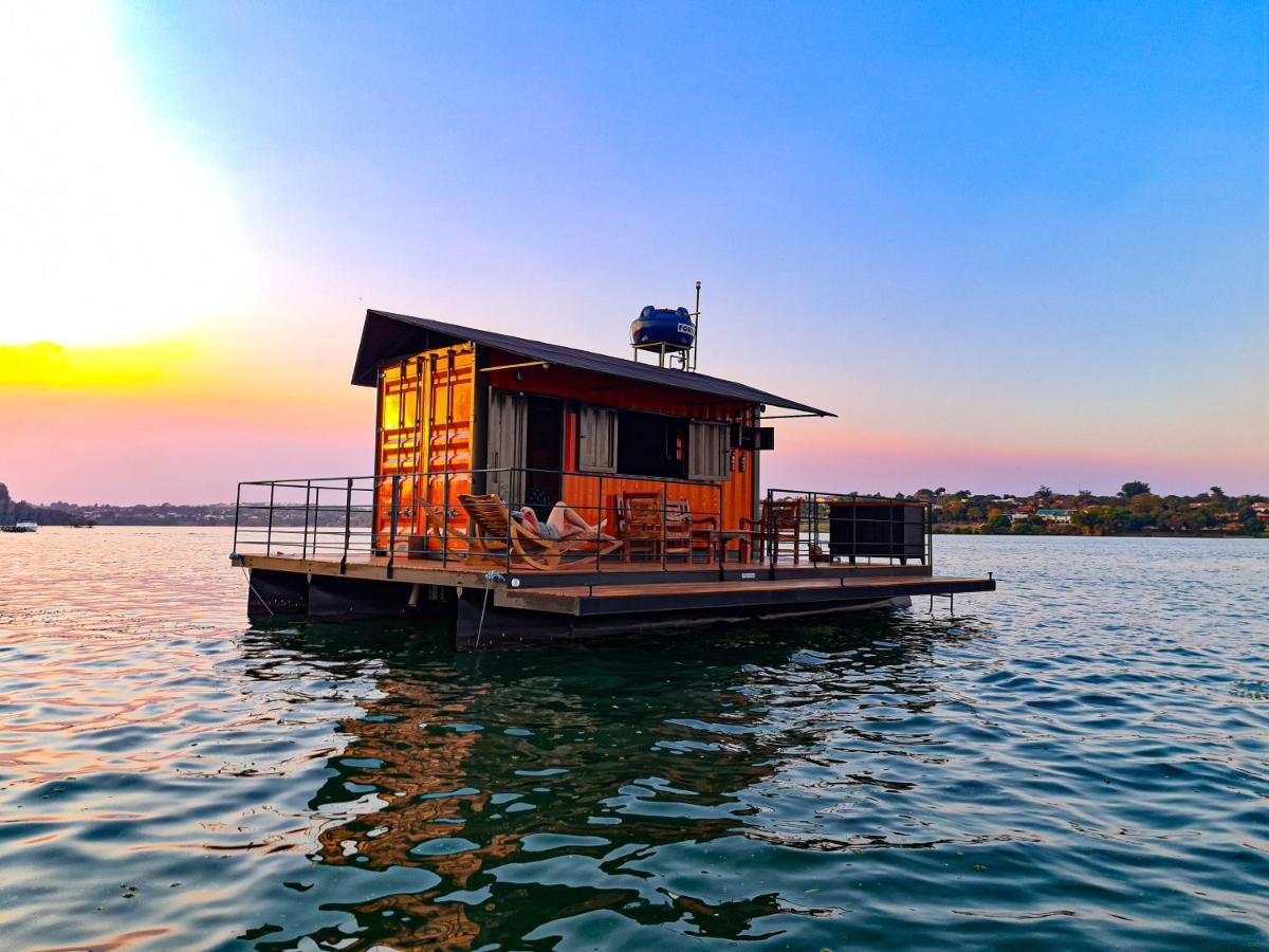 House Boat "Faroeste Caboclo" Brasília Luaran gambar